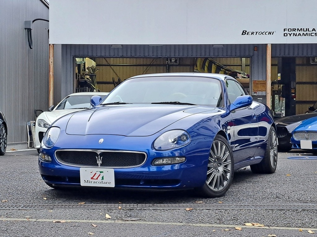 マセラティ Maserati 純正品 車検証入れ 取説カバー （2025年